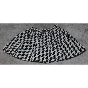Express Mini Skirt Women's Size 4 Black White Houndstooth Print Zip Pleated